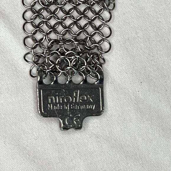 Niroflex Stainless Steel Mesh Safety Glove Cut Resistant Reversible XS‎ Size - Picture 8 of 8